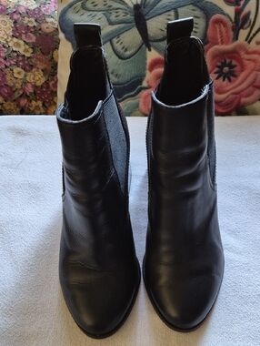 Women’s Black BP Leather Chelsea Ankle Boots Size 5.5